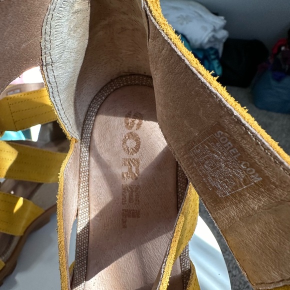 Sorel Joanie II Lace-up Wedge Sandal, Golden Yellow, Size 8.5 - Picture 7 of 8